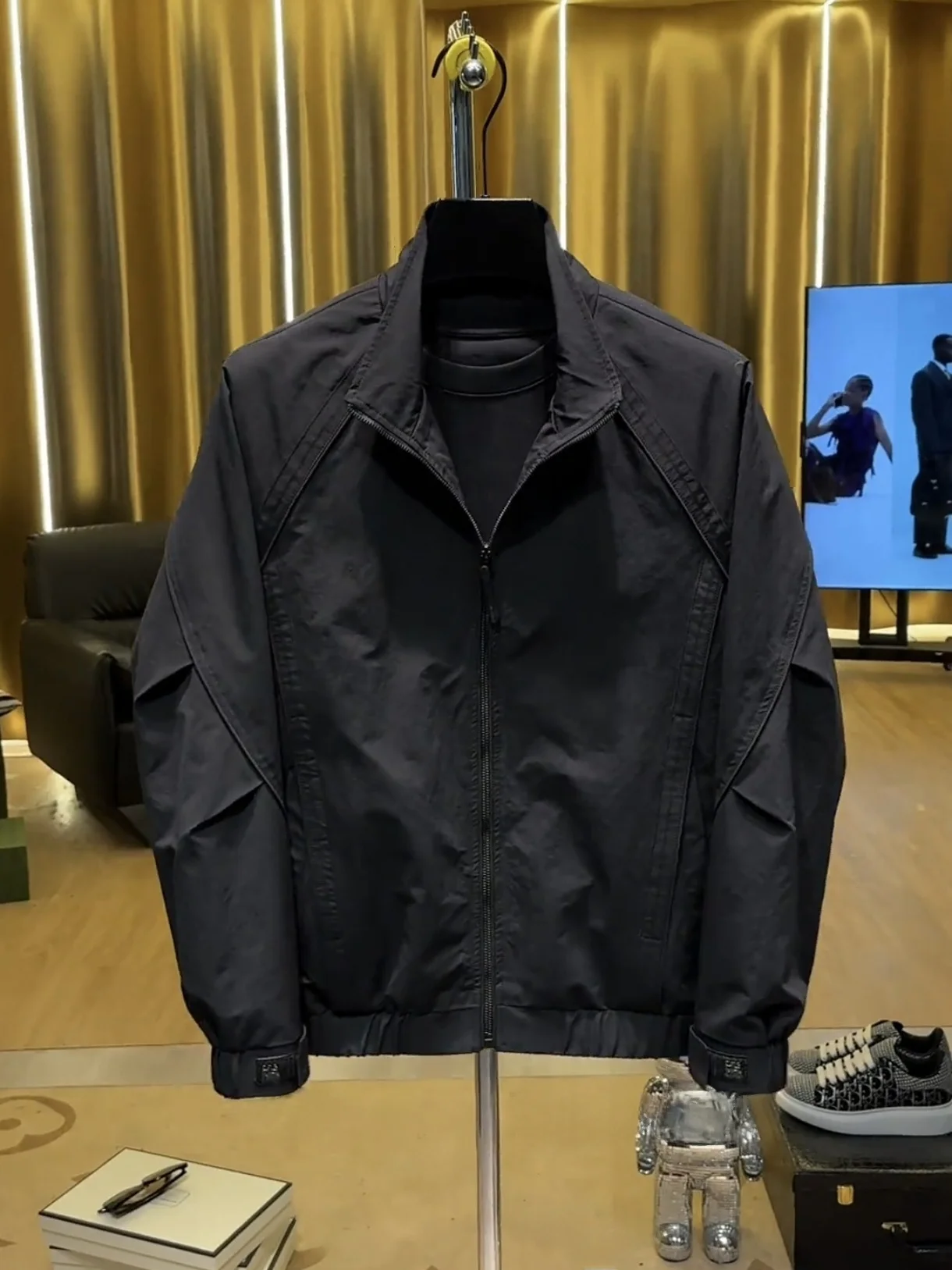 

Spring New Style Men's Jacket Folded Design Standard Version Loose Fit Fashionable Versatile Lightweight Windproof Zipper Clo...
