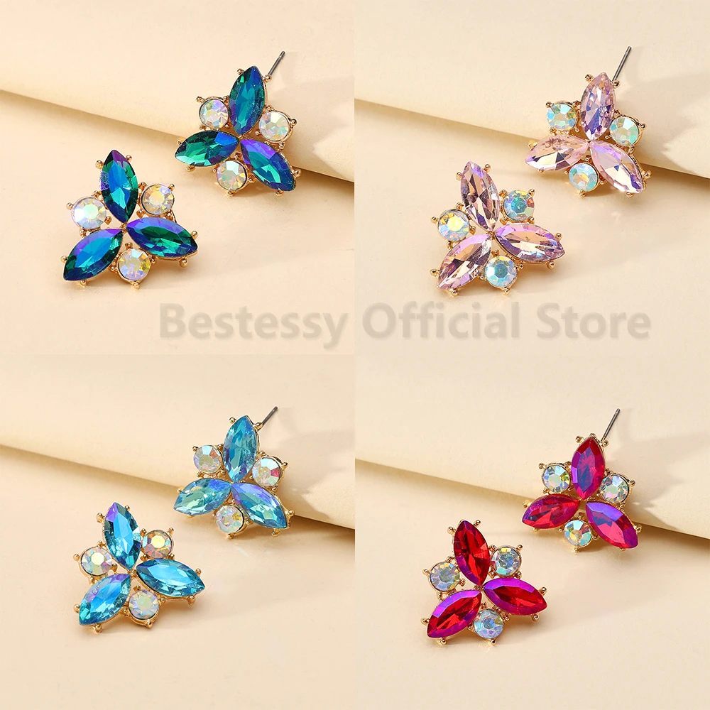 Korean Fashion Small Triangle Design Piercing Stud Earrings For Women Gorgeous Party Catwalk Fashion Luxury Jewelry Accessories