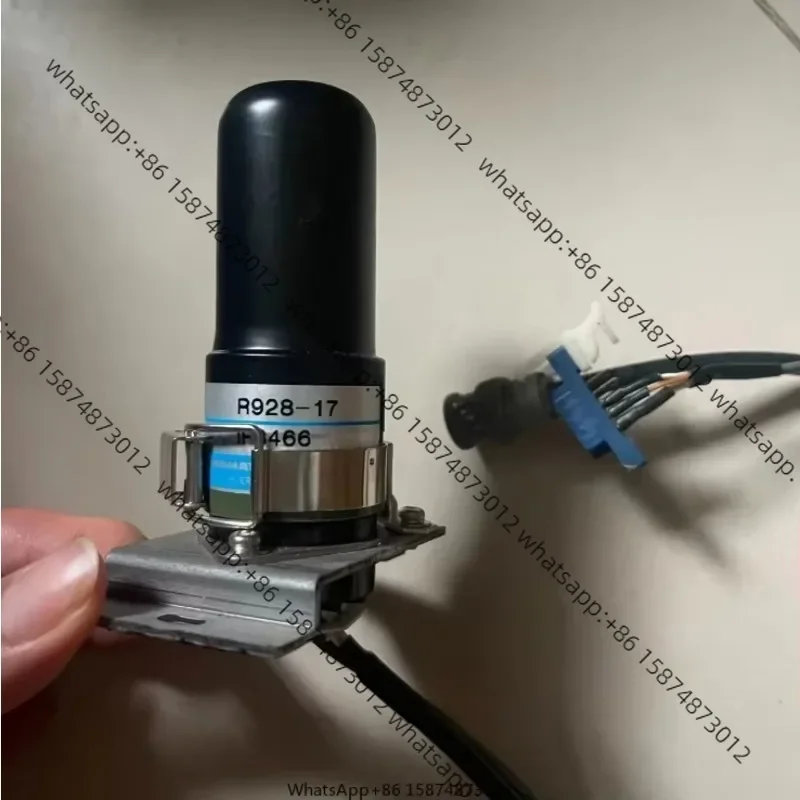 

FOR Hamamatsu R928-17 Photomultiplier For Shi madzu 2201 2401 Photometer Accessories 1 Piece