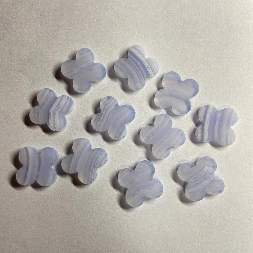 50pcs  A Quarity Light purple Natural White Mother Of Pearl Four Leaf Clover Gemstone