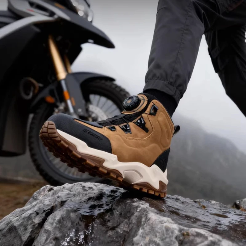 Scoyco Waterproof Hiking Boots Leather Outdoor Safety Shoes for Men Trekking Sneakers Man Winter Mountain Tactical Camping Mens