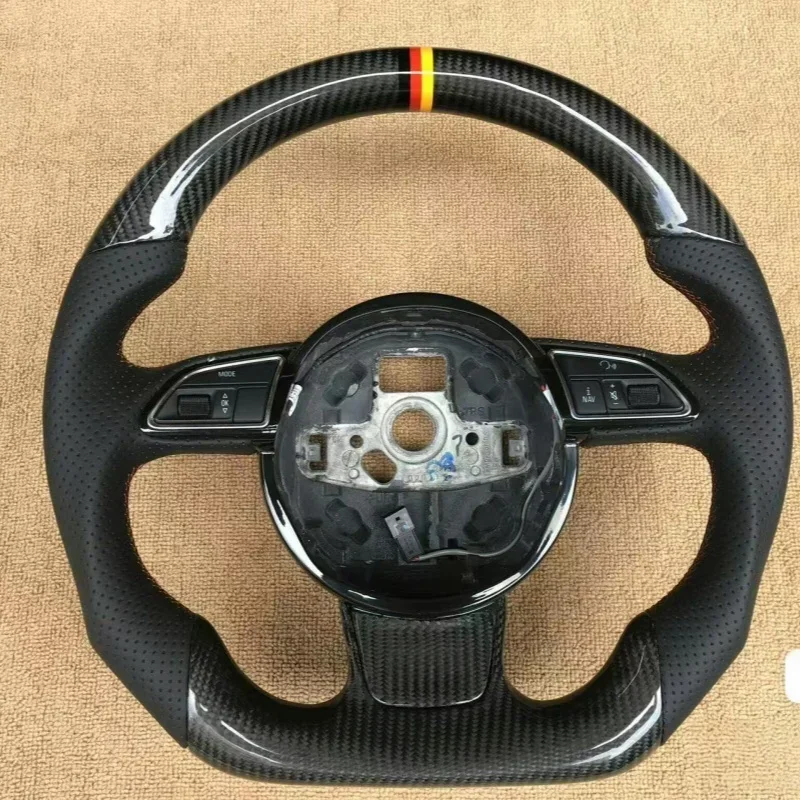 

Руль на заказ для Audi A3, A4, A5, A6, A7, Q3, Q5, Q7: перфорированный, с плоским дном, из карбона