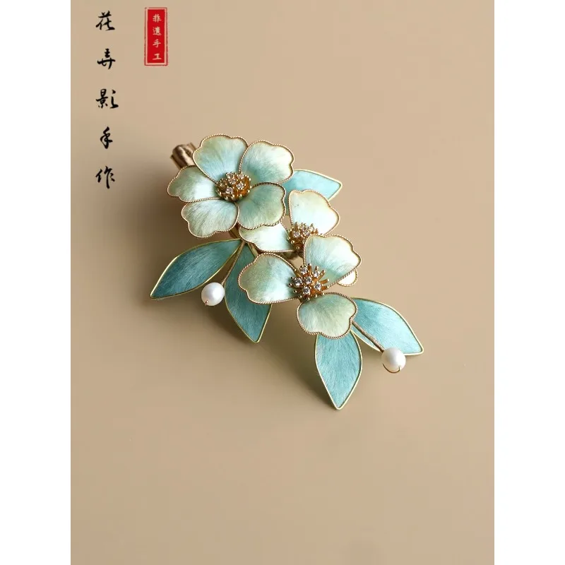 Intangible Cultural Heritage Handmade Silk Edelweiss Hairpin Female New Chinese Style Small Fresh Edge Clip Antique Head Flower