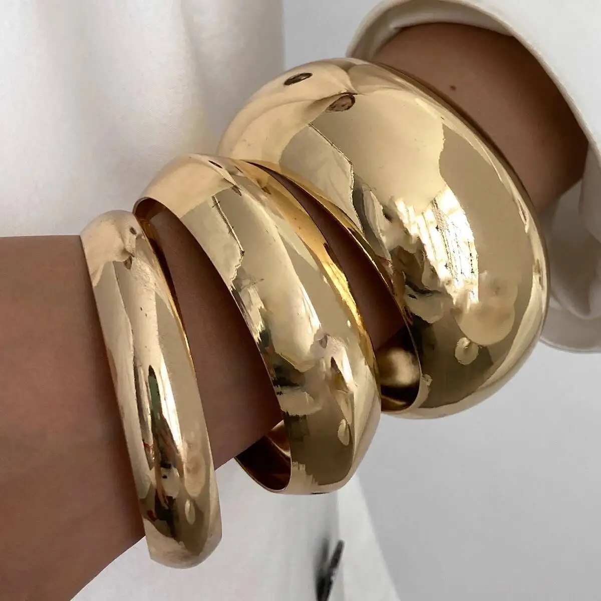 

SHIXIN 3 Styles Exaggerated Smooth Surface Wide Bracelet for Women Punk Metal Geometry Round Big Bangle Bracelet Party Jewelry