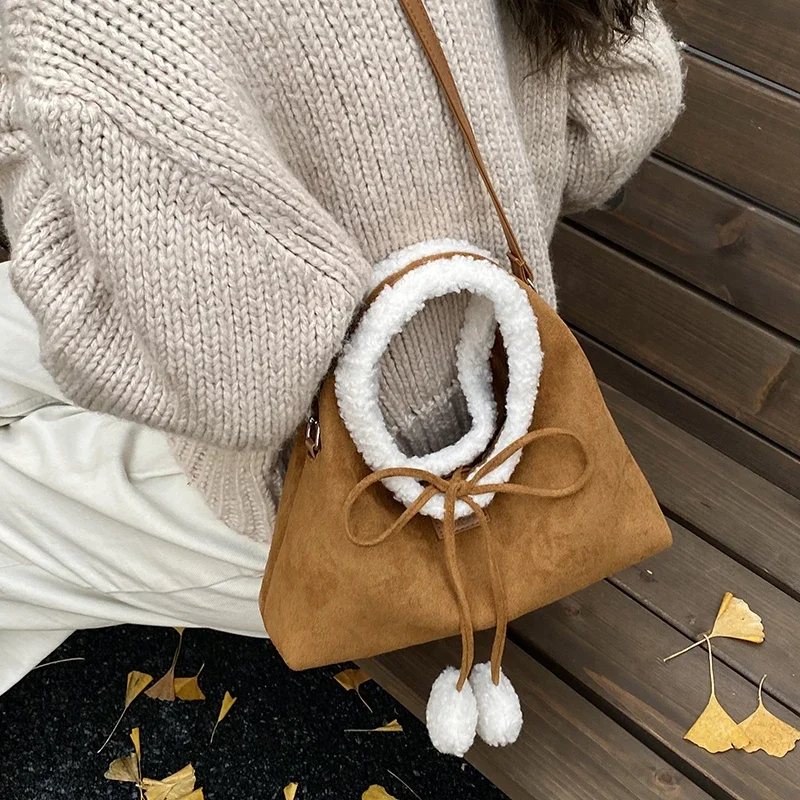 خريف/شتاء حقائب كتف جديدة فو الجلد المدبوغ 2026 بلون القوس لطيف حقائب اليد النسائية هدية الكريسماس إعطاء حقائب الموضة