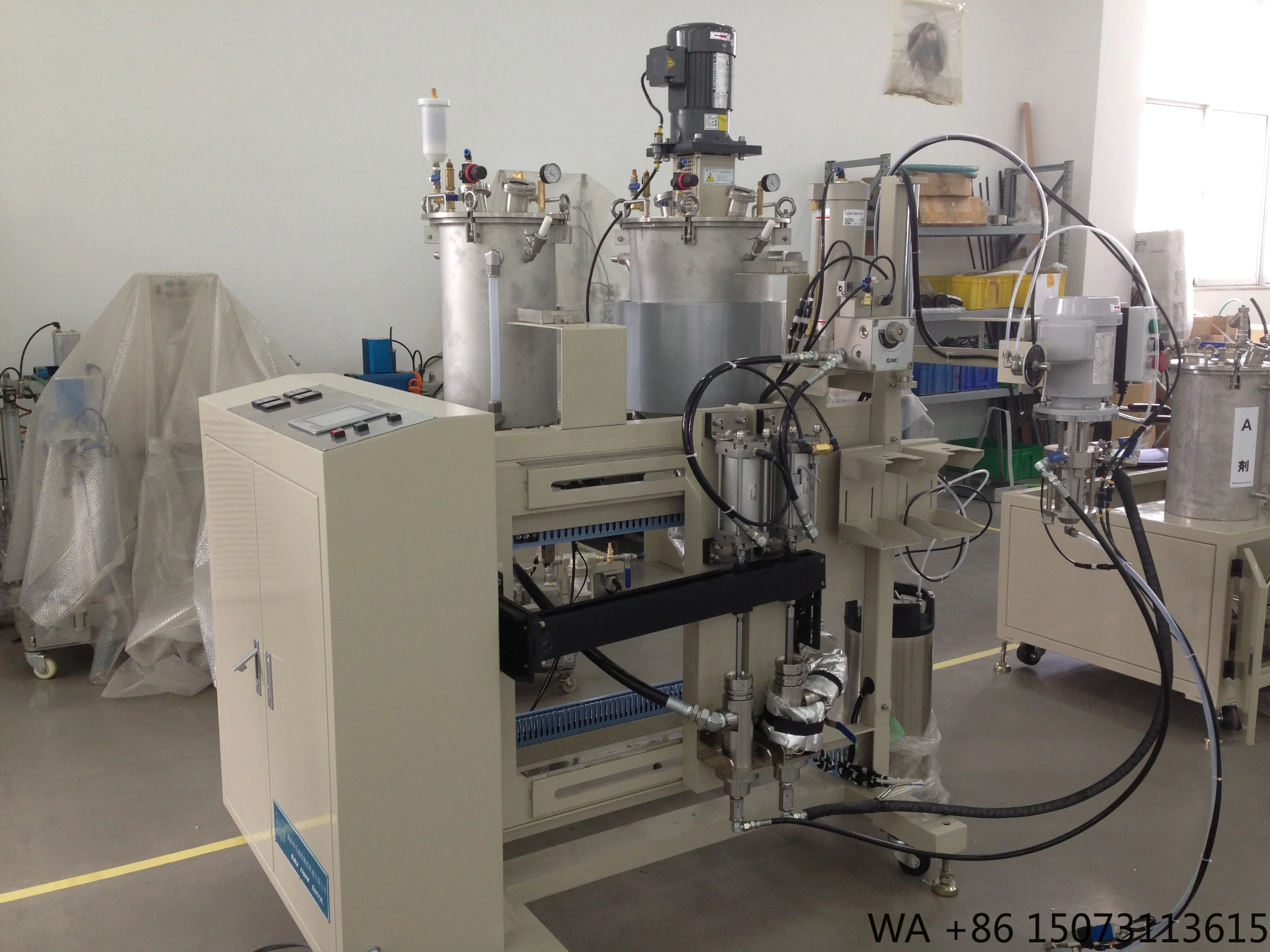 

Automatic Glue-Filling Machine, Competitive Price with Video Technical Support