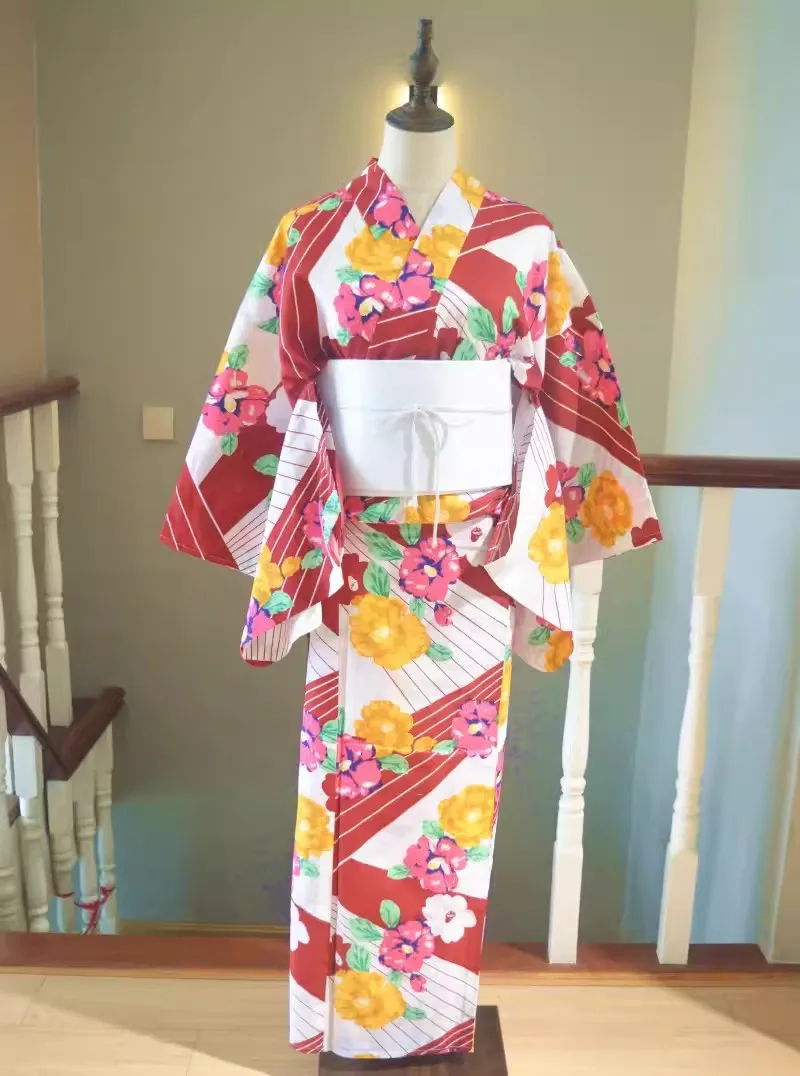 Japanese women's formal kimono yukata summer traditional style travel photography