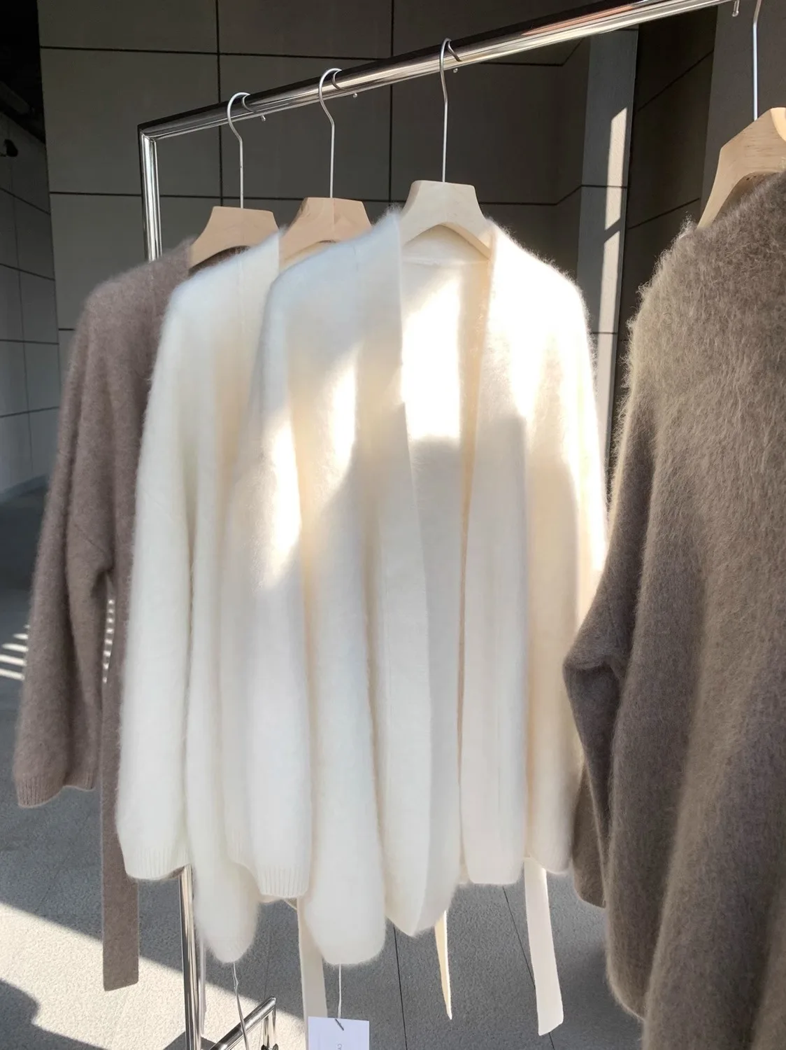 

White V-neck Faux Mink Fur Sweater Cardigan Autumn Winter Long Sleeved Loose Knitted Cardigans Lazy Style Casual Outerwear