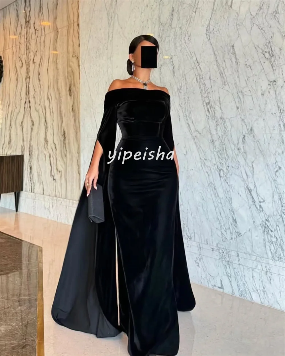 Szyte na miarę, proste, dopasowane sukienki wieczorowe z weluru, z plisami, marszczeniami, o prostym kroju, z odkrytymi ramionami, dostępne rozmiary, moda.