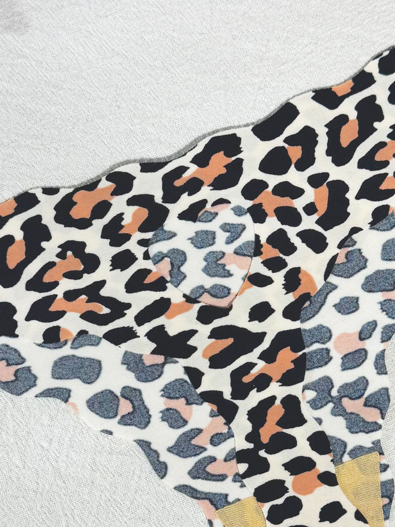 5 Pack Women's Seamless Thong, Leopard & Tropical Print Scalloped Edge No Show… - Image 5