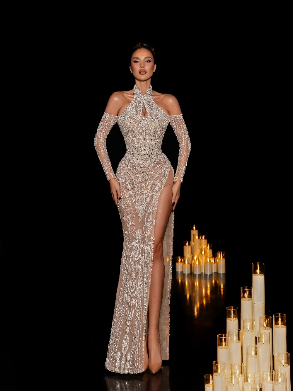 Celebrity High Slit Halter Evening Dress Charming Beaded Crystals Straight Prom Gown Shiny Off Shoulder Customized Cocktail Wear