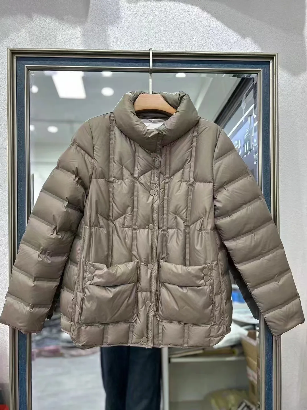 2025 패션 가을/겨울 새로운 여성 다운 재킷 느슨한 통근자 방풍 스탠드 칼라 따뜻한 재킷