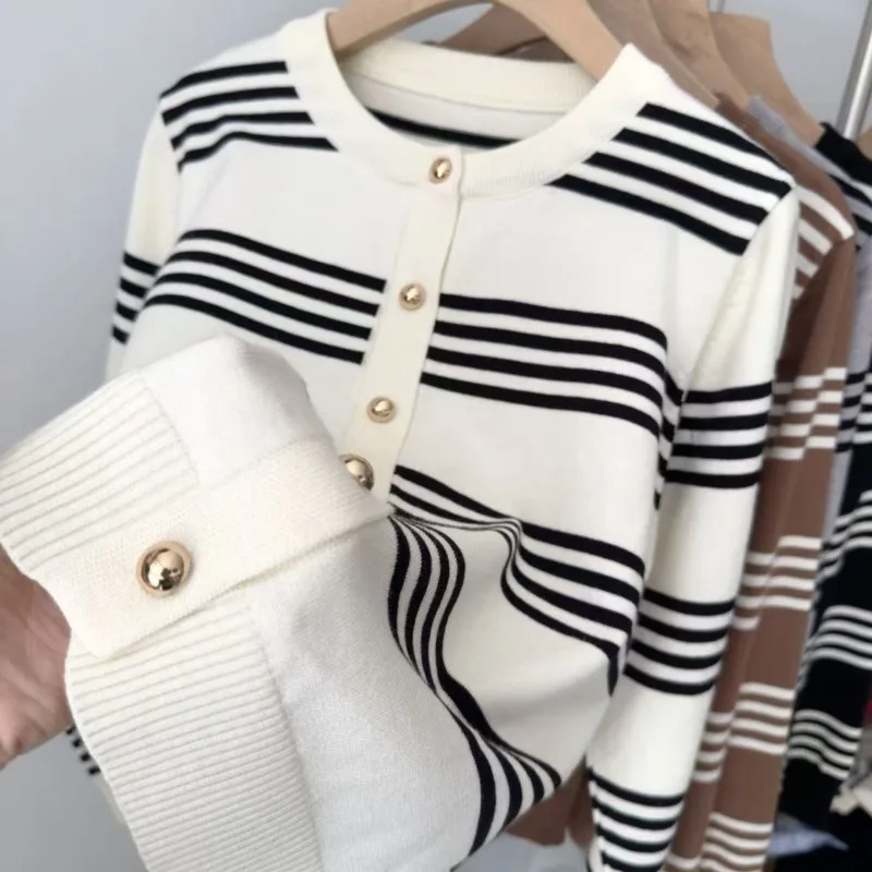 

Striped Long-sleeved Cardigan Sweater Women's Autumn Winter 2025 New Temperament Loose Casual All-match Knit Coat Top Ladies
