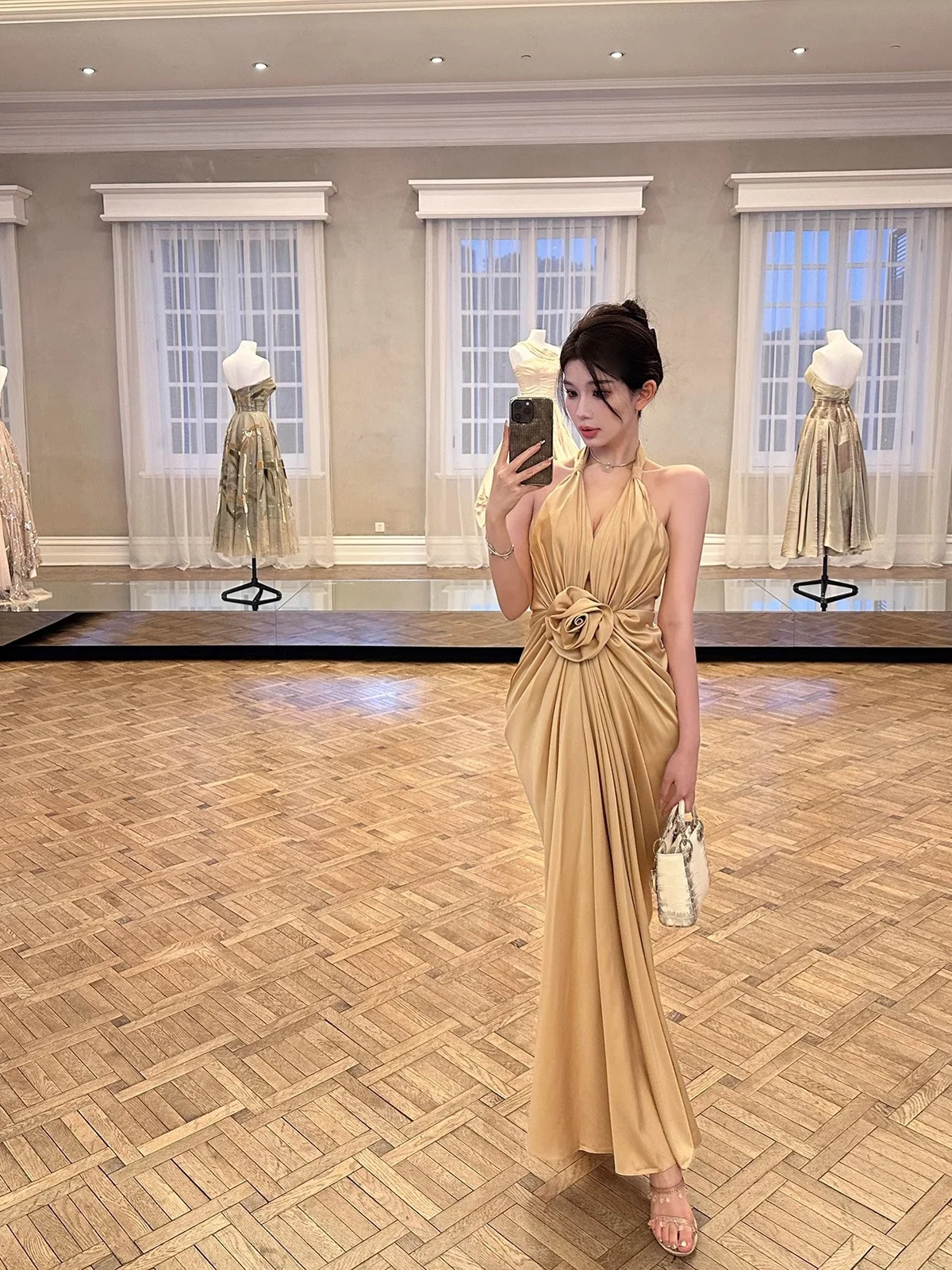 

Engagement Dinner Party Dress Luxury Gold Neck Hanging Long Ball Gown Elegant Ladylike Style Four Seasons Universal Sleeveles...