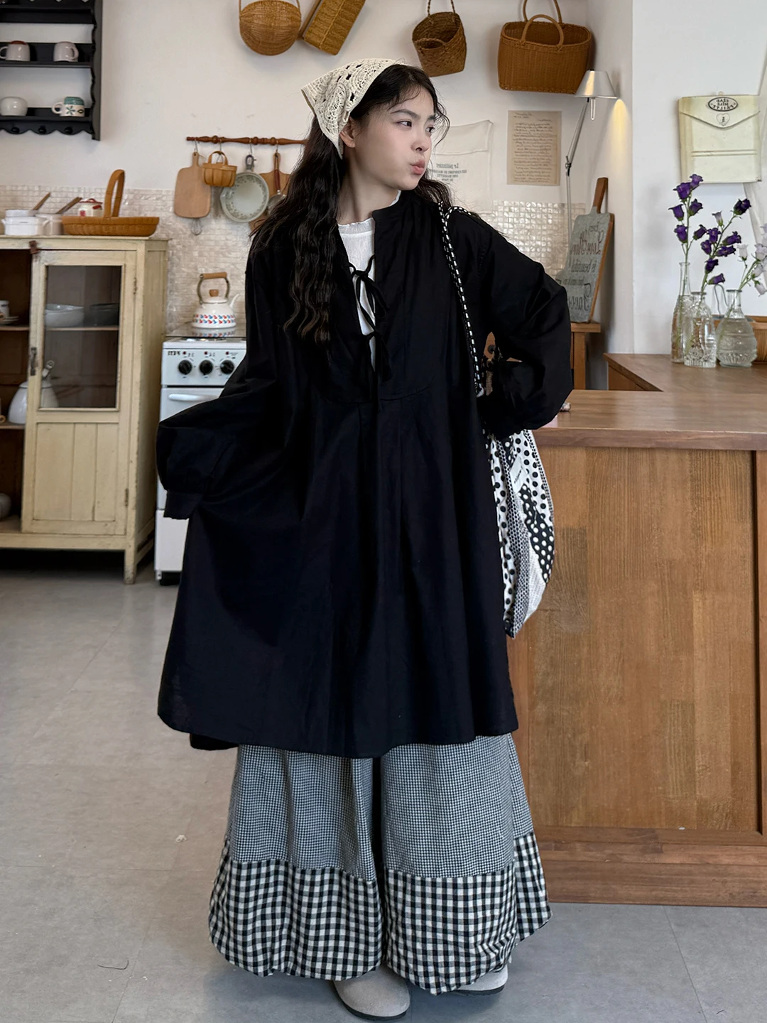 

Весенняя коллекция: Модный комплект для женщин больших размеров – винтажная свободная хлопково-льняная рубашка с бантом и клетчатые повседневные брюки (двойка)