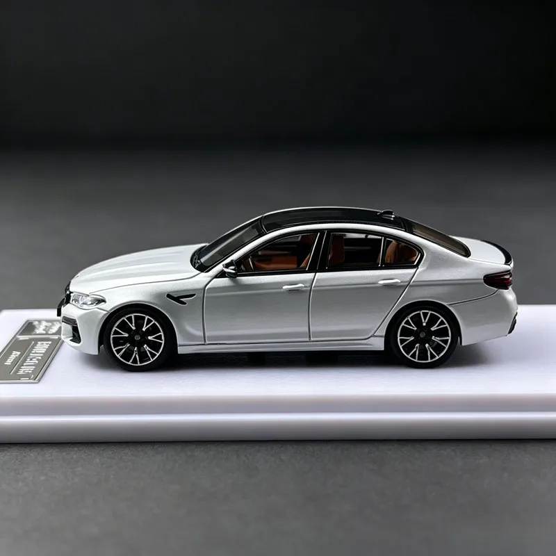 Howie Model 1/64 NEW BMW M5 F90 Diecast Car Model Alloy Simulation Collection Toy Gift For Boys#peetyeee view 6