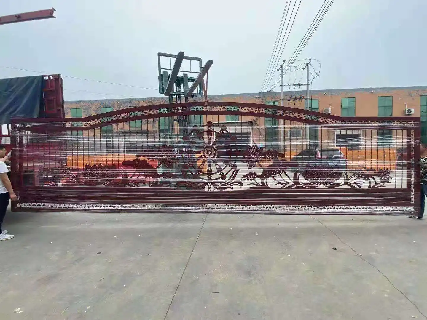 Customization European Style Modern Galvanized Steel Courtyard Gate Metal Villa Exterior Wall Anti-theft Gate with 3D Modeling