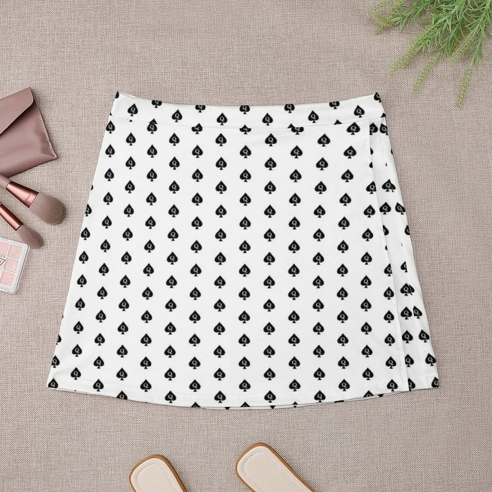 Queen of Spades Pattern (white) Mini Skirt Skirt for girls luxury women's skirt night club outfit for women Mini