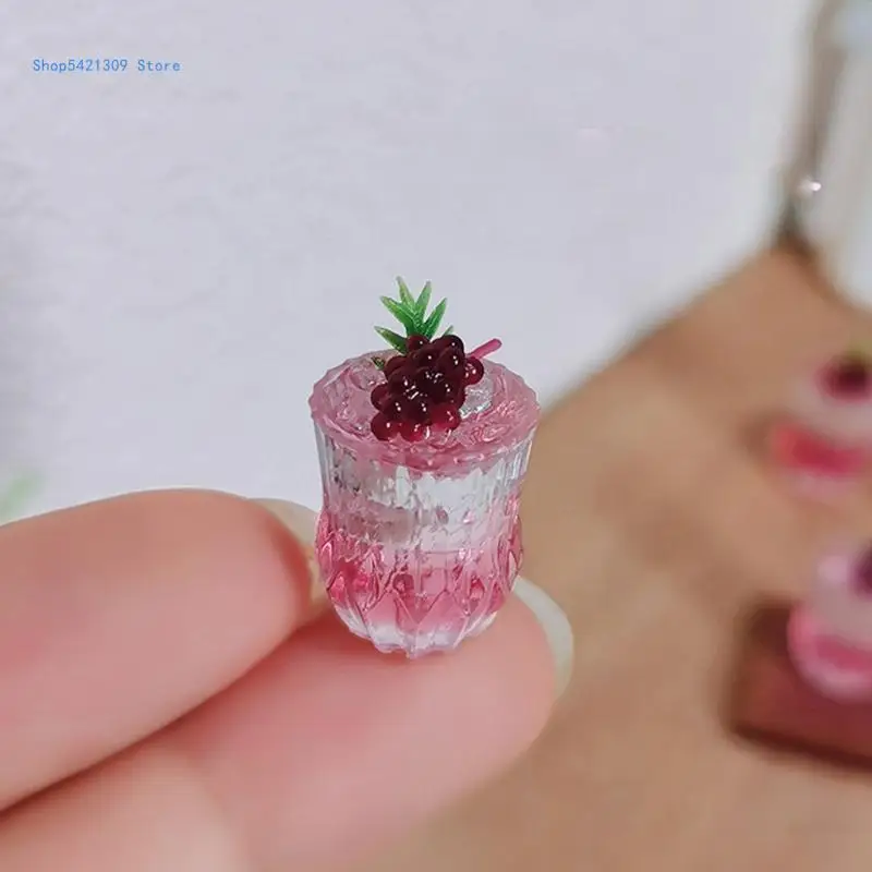 Miniature Juice Latte Art Dollhouses อุปกรณ์เสริมสำหรับนักสะสมและของตกแต่ง