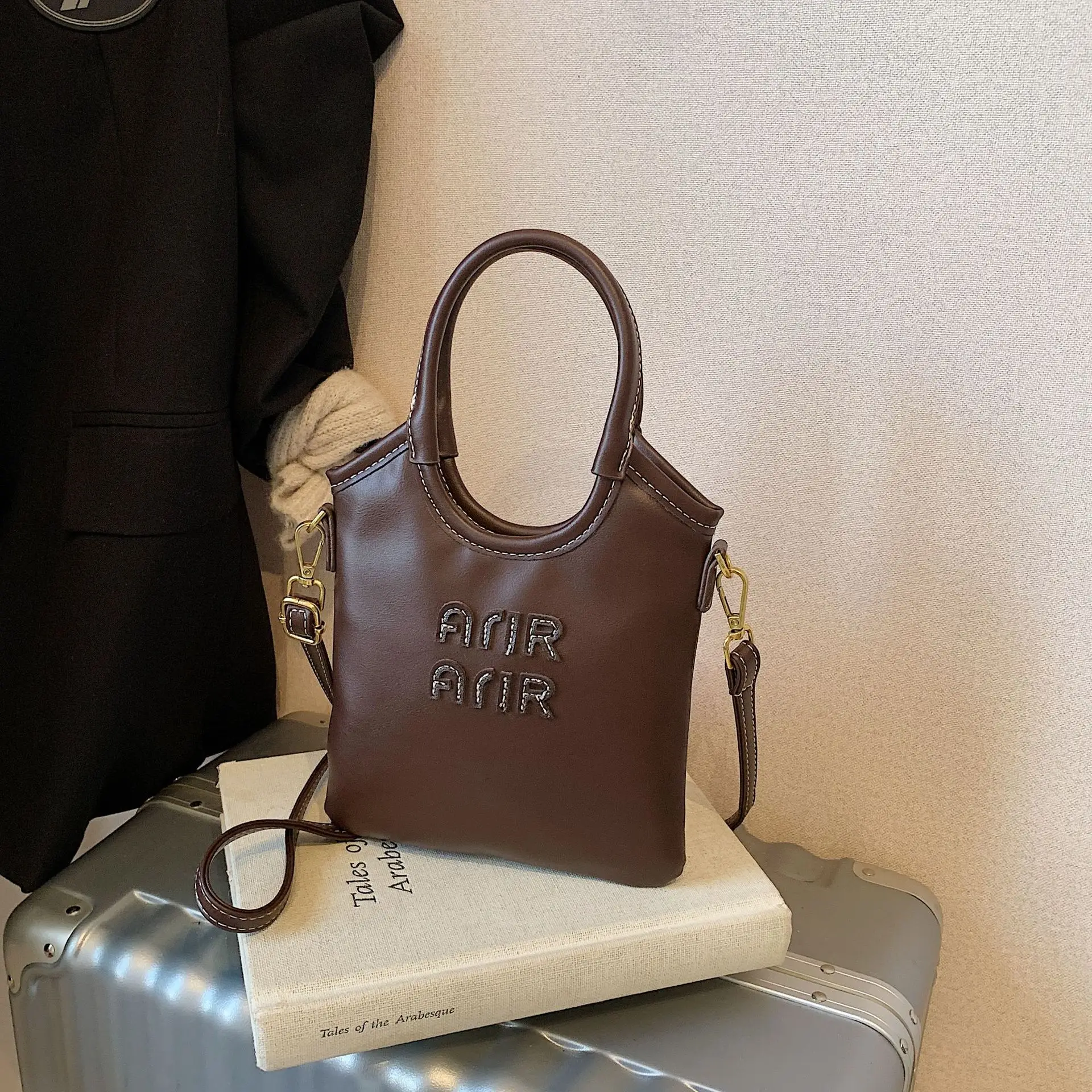 

2025 New Leopard Print Bag - Crossbody/Shoulder/Handheld, Small Women's Purse, Fall-Winter Fashion Statement