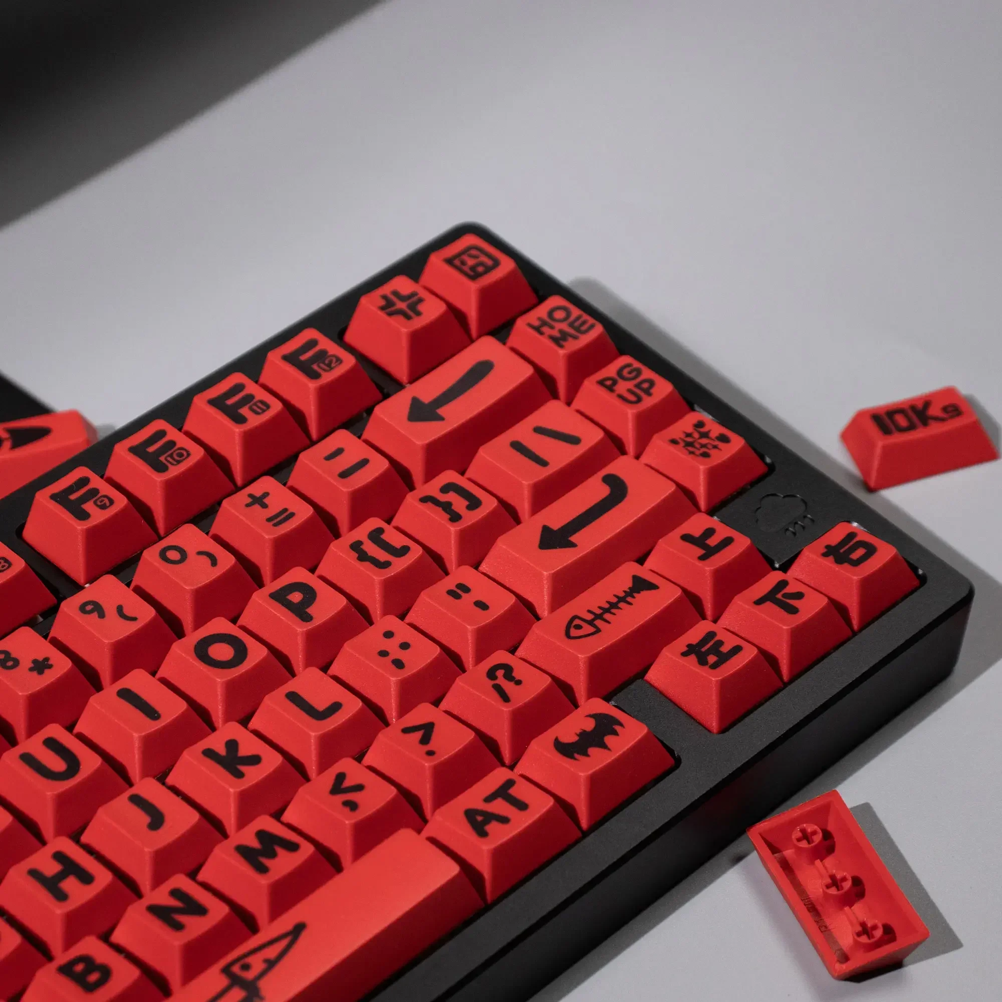 Teclado mecânico vermelho de jogos GMK Animal Party, 142 teclas PBT Keycaps, Perfil cereja sublimação DYE, Keycaps para interruptores MX