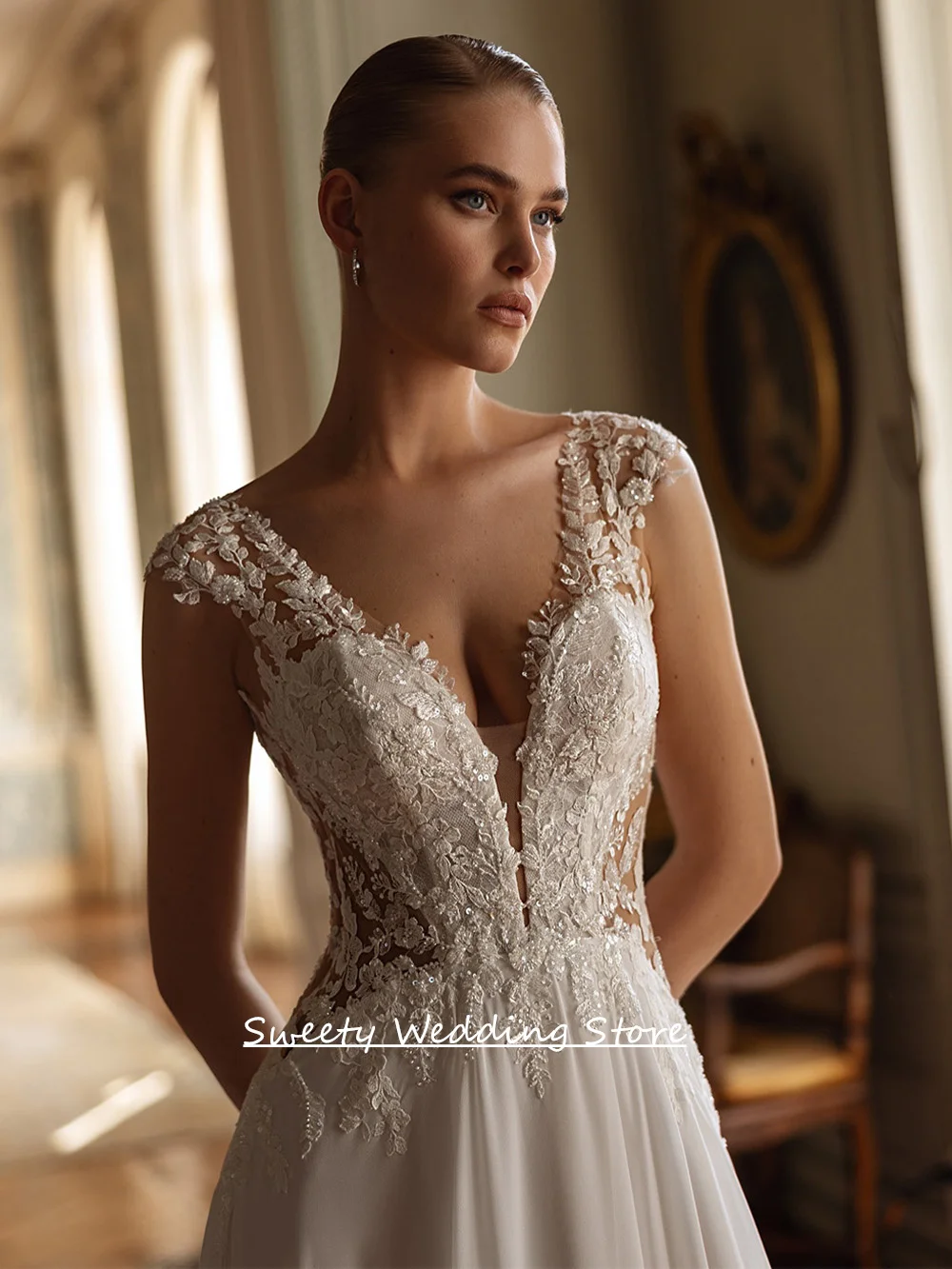 Robe de mariée romantique personnalisée, manches cape, col en V profond, paillettes appliquées, traîne Court, robe de mariée en mousseline de soie pour femmes