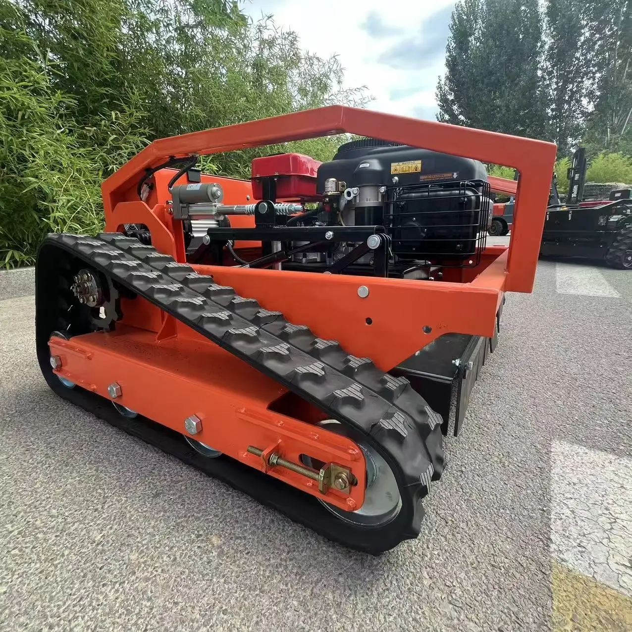 "Robot Pemotong Rumput Efisiensi Tinggi – 4000 ㎡ Mesin Pemotong Rumput, 608CC Tenaga Kuda Tinggi, Pisau Ganda dengan Tombol Darurat