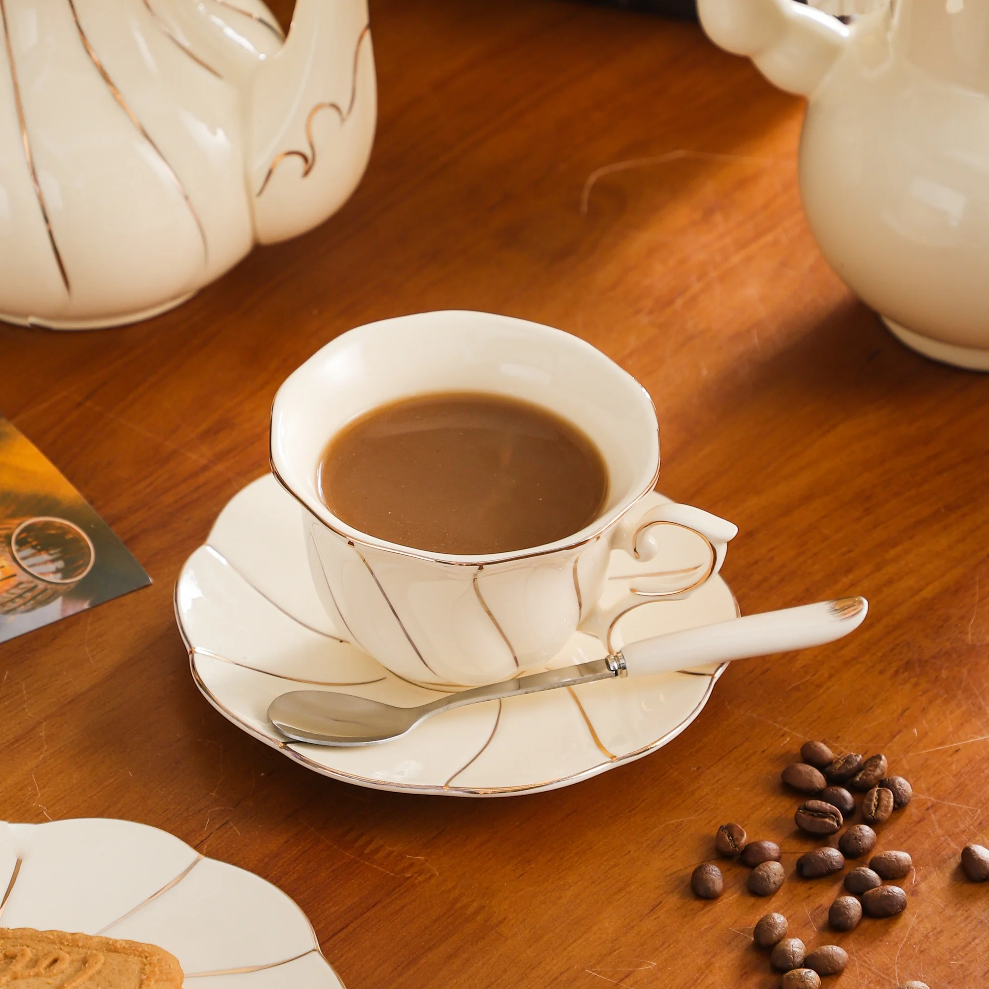 7pcs Court Style Ceramic Set, Creamy Coffee Cup with Floral Edge, Corporate Gift Set for Water & Office Use