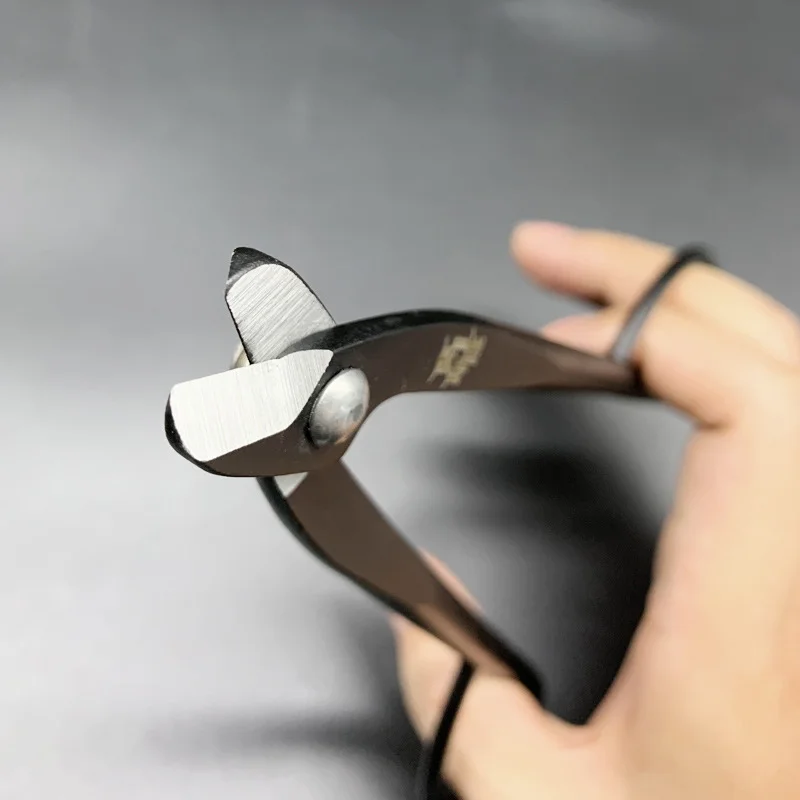 Description Picture 3 of itemHigh Carbon Steel Garden Pruning Shears Thick Branches Scissors Bonsai Tools Beginner Long Handle Scissors Wire Cutter Plant