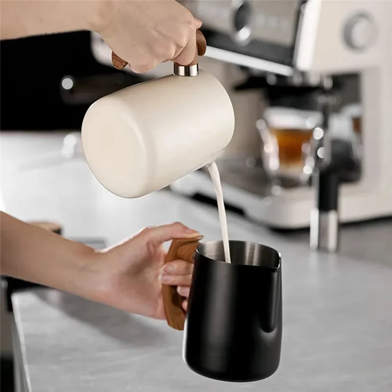 600Ml Espresso Milk Frothing Pitcher Wooden Grain Handle Milk Jug Espresso Cup Cappuccino Pitcher Creamer Cup-A79G