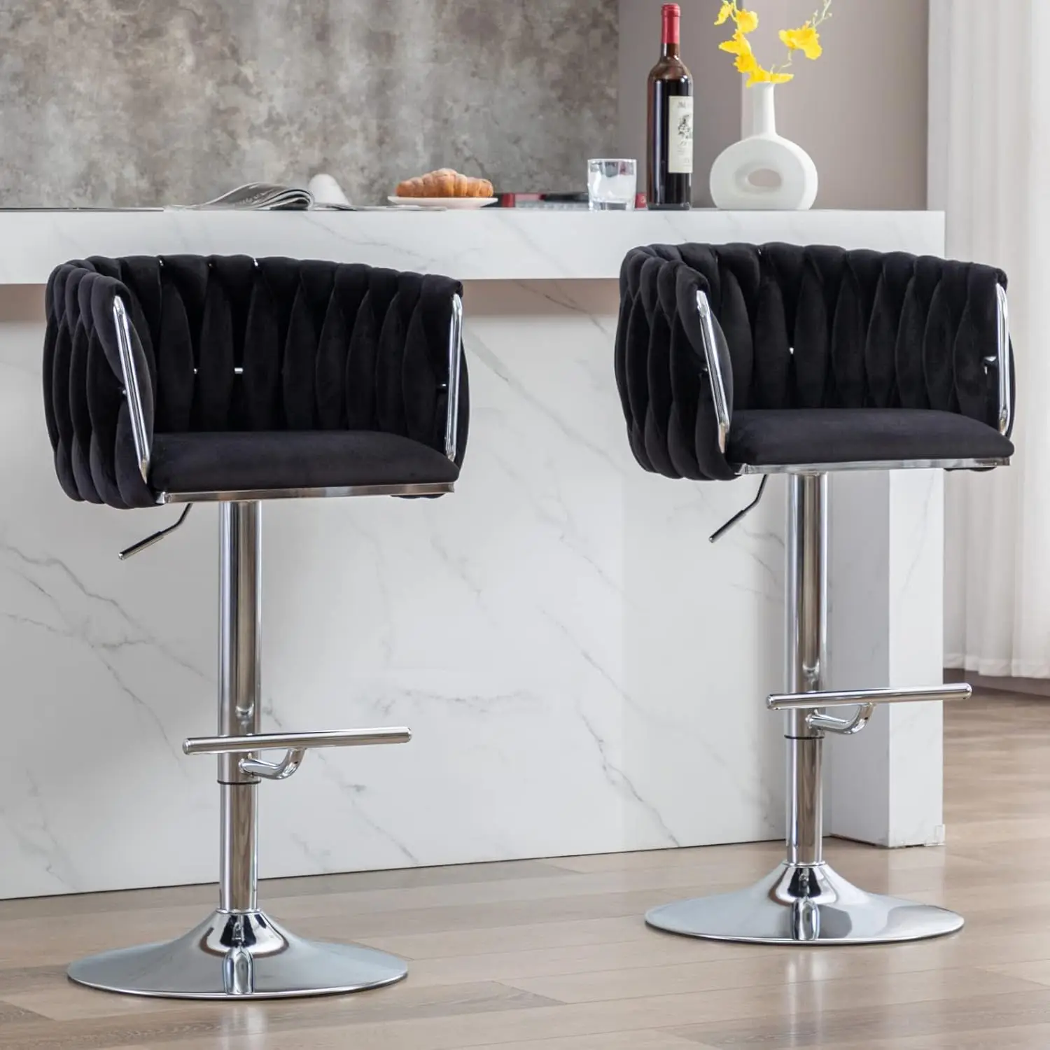 

Modern Bar Stools Set of 2, Velvet Adjustable Counter Height Barstools with Barrel Backrest, Comfy Upholstered Bar Chairs。