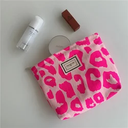 Borsa cosmetica da donna con stampa leopardata rosa borsa da viaggio con pochette piccola da donna con fiore retrò borse da viaggio per matite da studentessa