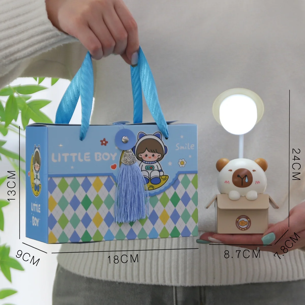 クリエイティブな目の保護デスクランプ-子供の誕生日プレゼント-0歳の成長記念ギフト-シェアクラスの学生賞品-大学入学祝いの宴会の記念品