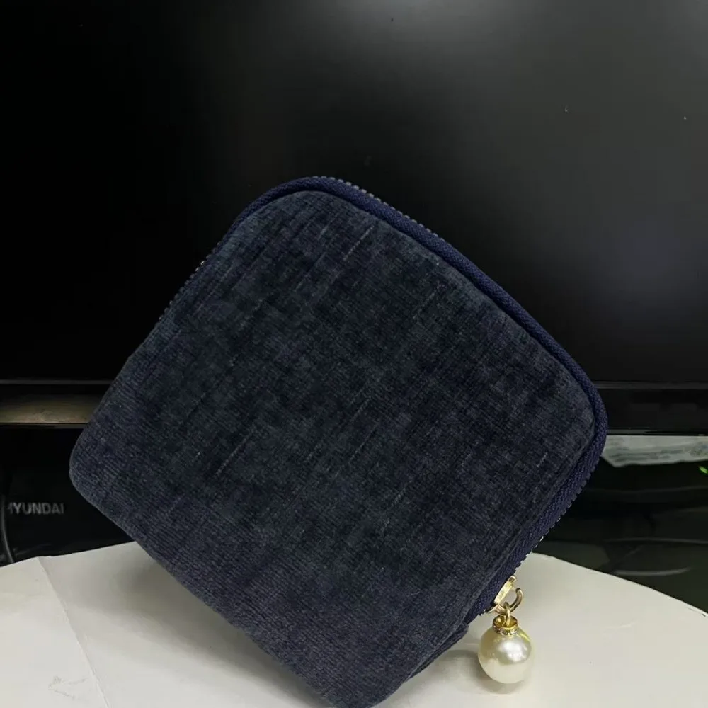 Large Capacity Jewelry Storage Bag Dust-proof Zipper Protective Pouch Multiple Compartments Multi-functional Jewelry Organizer
