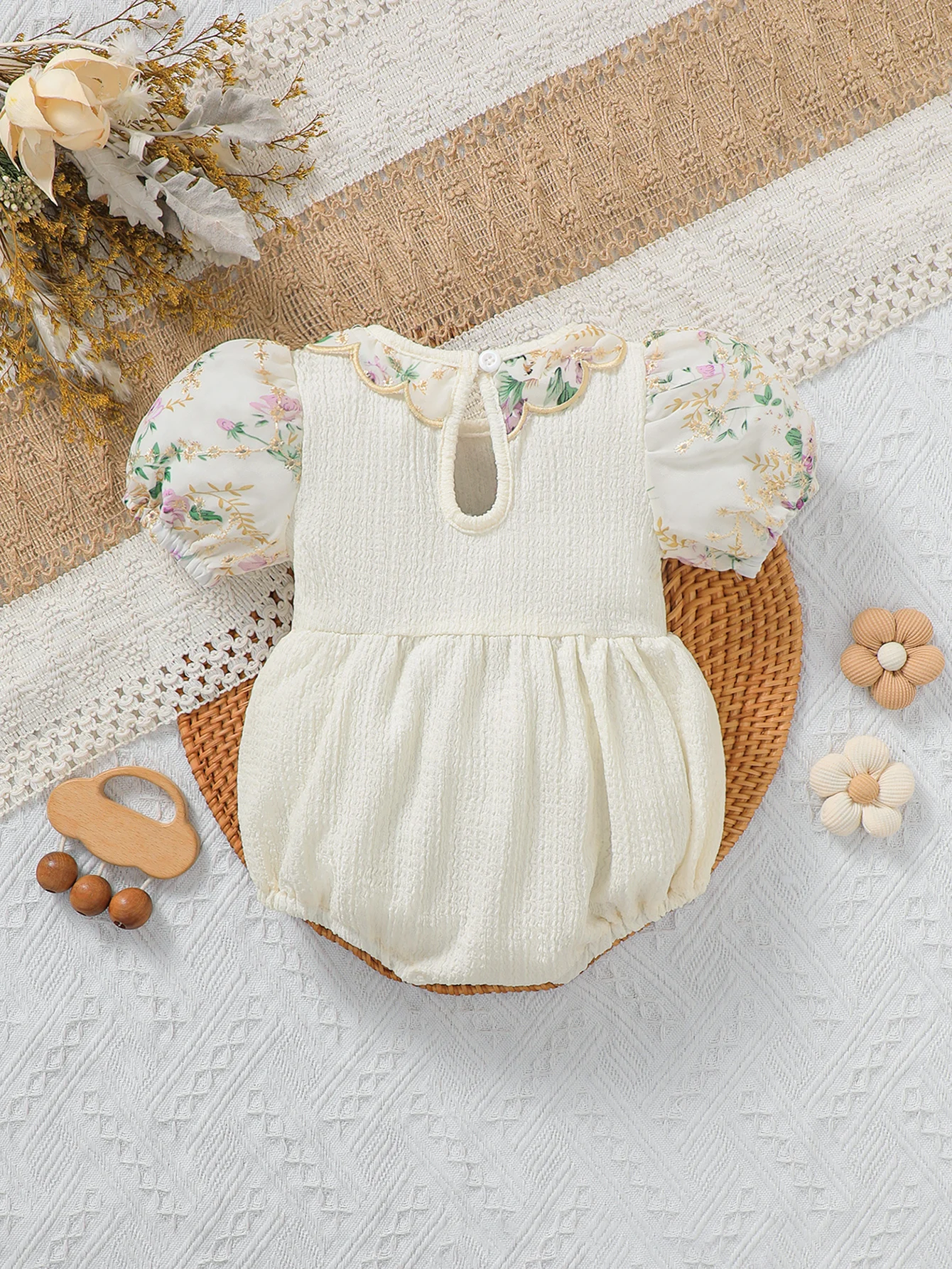 Summer Baby Girl Triangle Romper Fashion Embroidered Patchwork Bubble Sleeve Ruffle Collar Onesie Suitable for Casual Outdoor