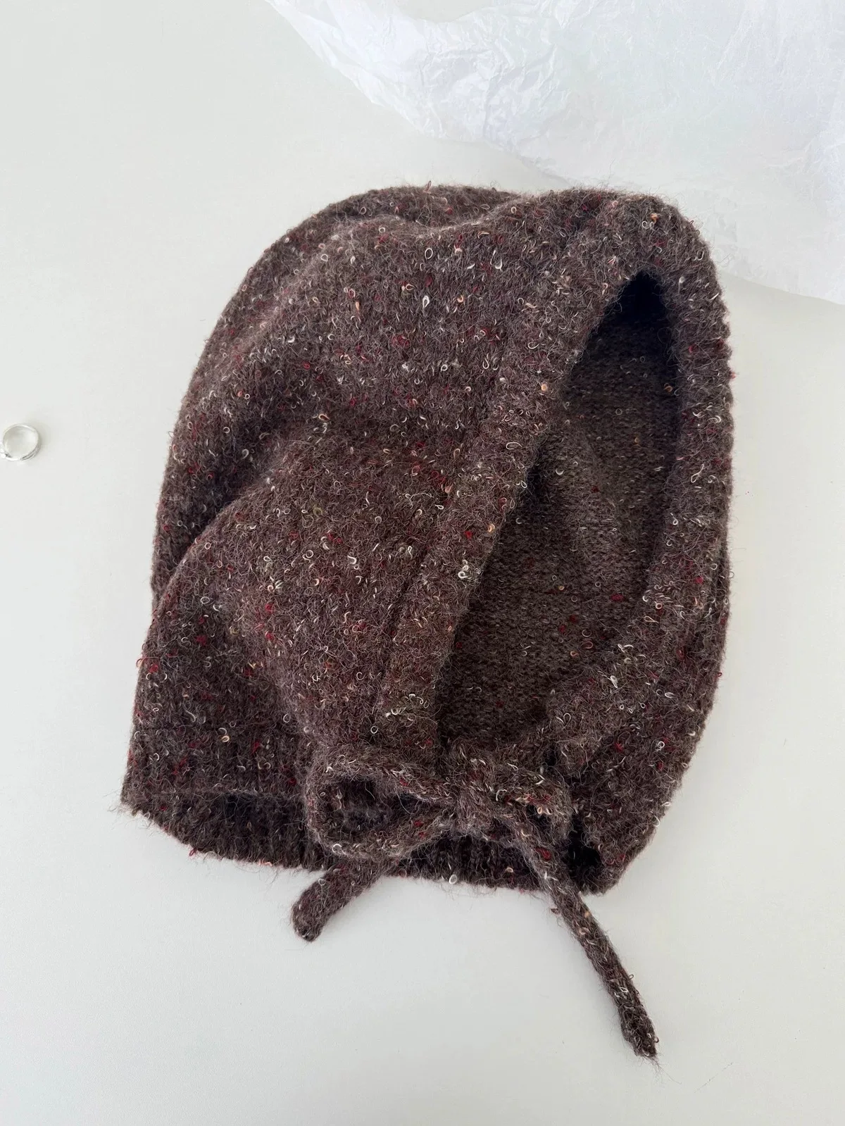 Koreanische Woolen Mixed Blume Garn Gestrickte Bomber Hut Herbst und Winter Verdickung Warme Ohr Schutz Frauen Outdoor Skifahren Hut – Detail 4