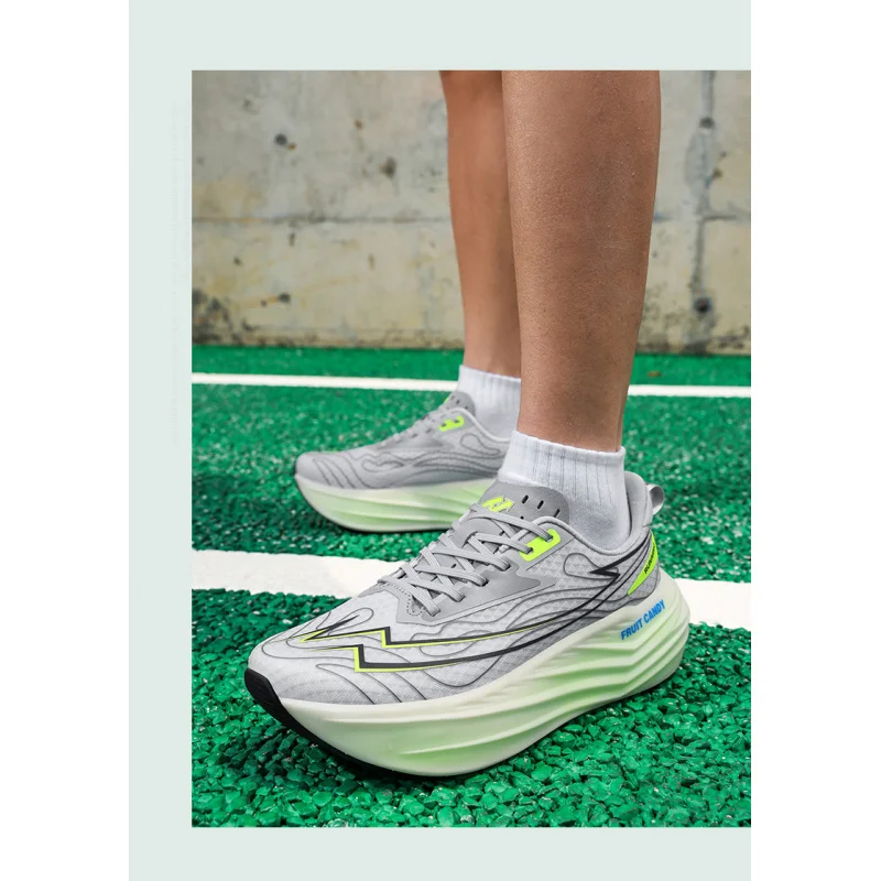 冬用の男性用快適なスポーツシューズ、防水性と滑り止めの革表面、屋外ランニング用男性用シューズ、耐摩耗性