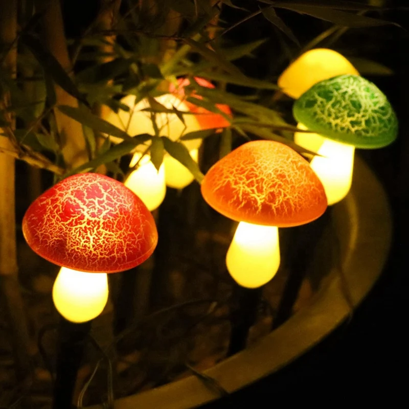 Confezione da 8 luci di funghi screpolati per la decorazione del giardino, decorazioni per esterni con luci solari a fungo, arte stravagante del cortile per il cortile