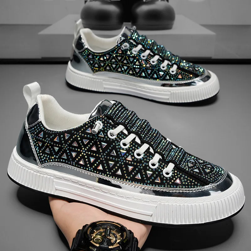 Light Luxury Men's Diamond Embossed Sports Casual Shoes Spring Autumn Collection Colorful Surface Bright Board Shoes for Youths