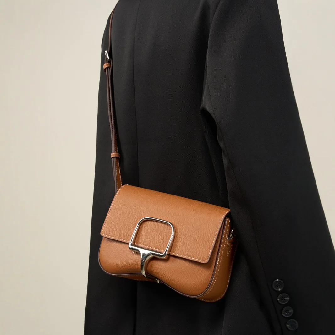 

Женская сумка через плечо из натуральной кожи, трендовая модель 2026 года, маленькие квадратные сумки, дизайнерская сумка класса люкс, модные сумки-мессенджеры