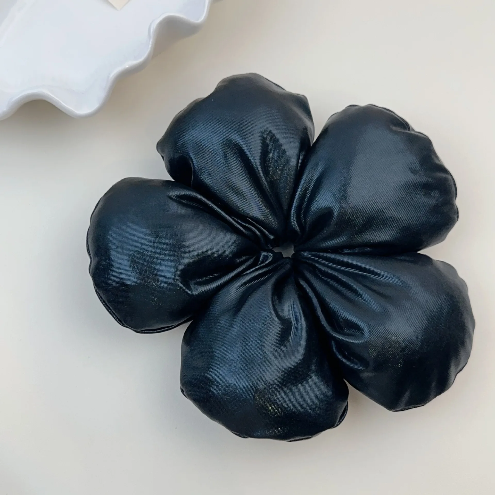 حبل شعر كبير ثلاثي الأبعاد على شكل زهرة للنساء، ربطات شعر أنيقة على شكل ذيل حصان عالي على شكل رأس كرات اللحم للفتيات