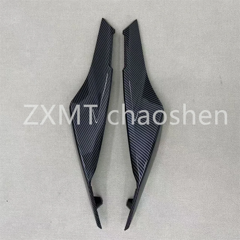 

Обтекатели мотоциклов из АБС-пластика подходят для задних хвостовых пластин RS457 с краской из углеродного волокна на 2024 и 2025 год.