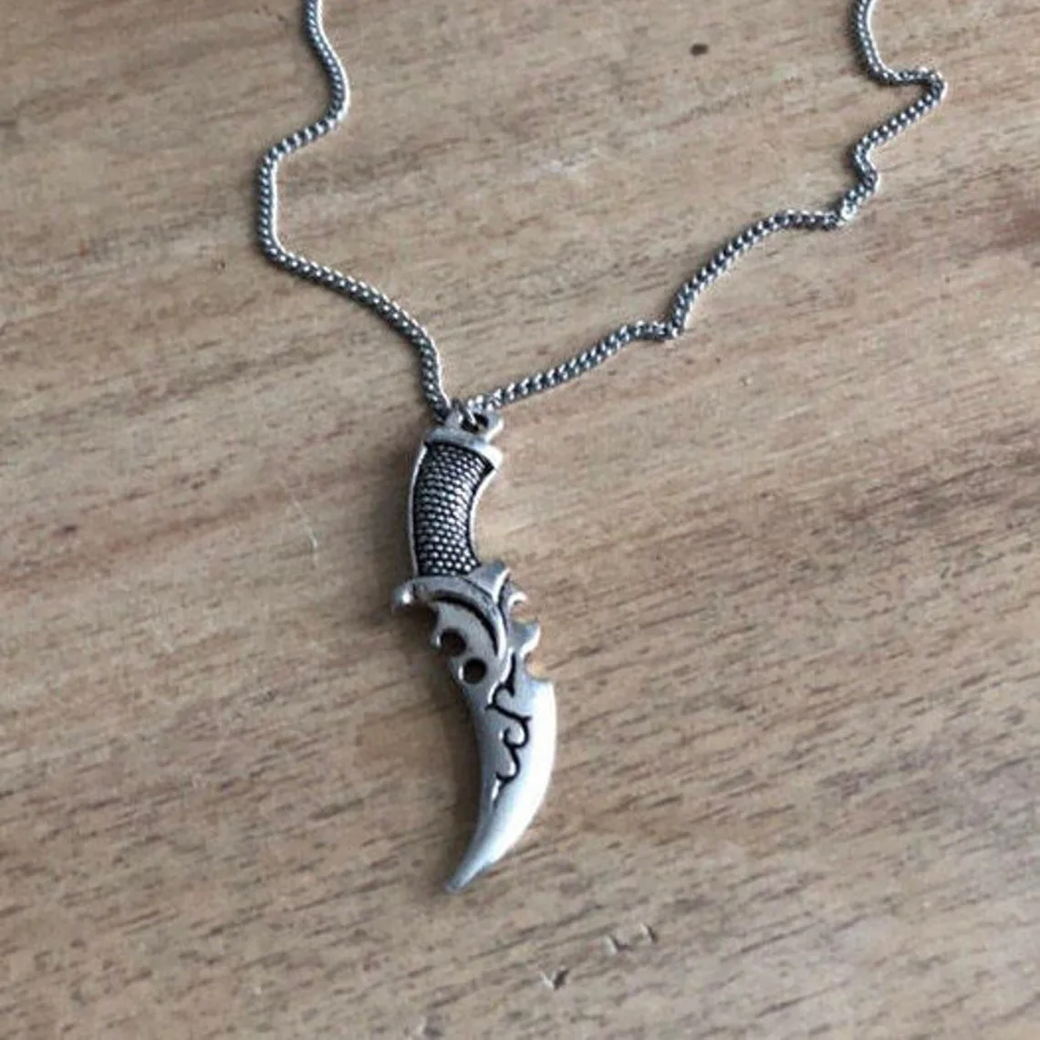 Newly Arrived Jewelry Retro Silver Color Mini Dagger Necklace UNISEX Punk Hip Hop Party Jewelry Necklace