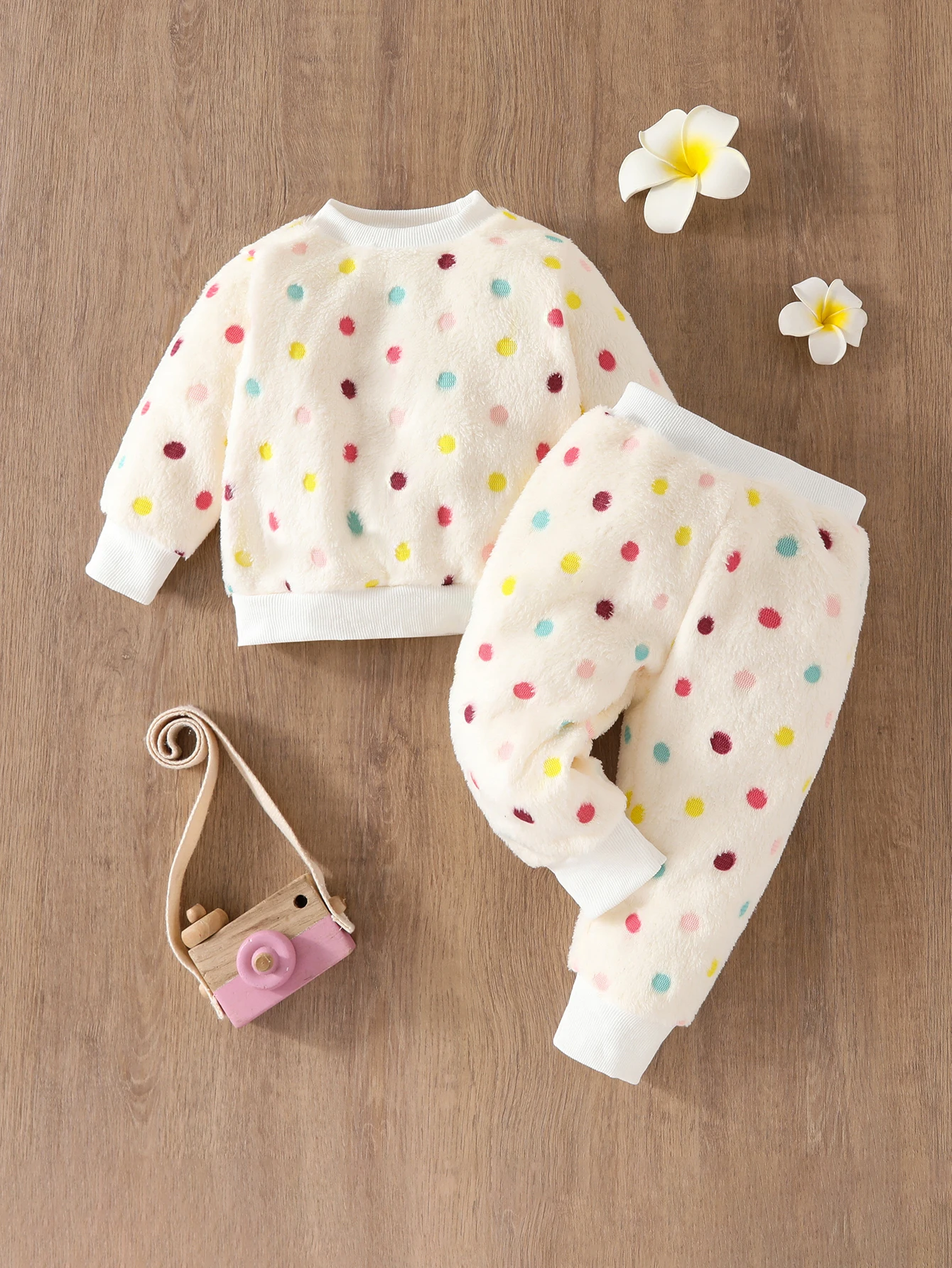 Baby Colorful Polka Dot Fleece 2Pcs Set, Warm Plush Sweatshirt & Pants, Cute Casual Outfit for Newborns