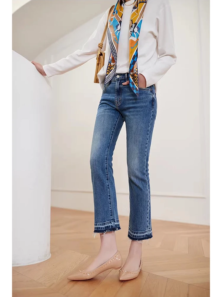 

Ele Slimming Micro-flared Denim Jeans Eco-friendly Waed Cotton Stretch l Waist Button Closure Ladies Jeans