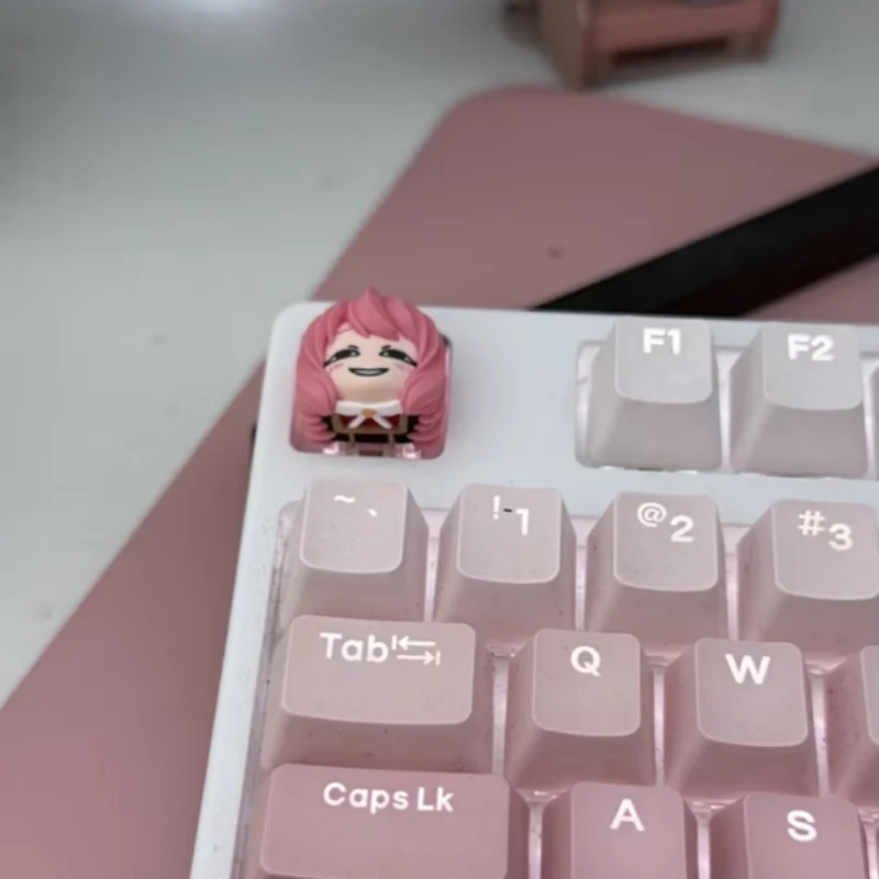 جاسوس اللعب منزل موضوع كيكابس لوحة المفاتيح الميكانيكية الراتنج 1 قطعة ألعاب الكمبيوتر لوحة المفاتيح ملحقات جمع هدية أنيمي كيكابس