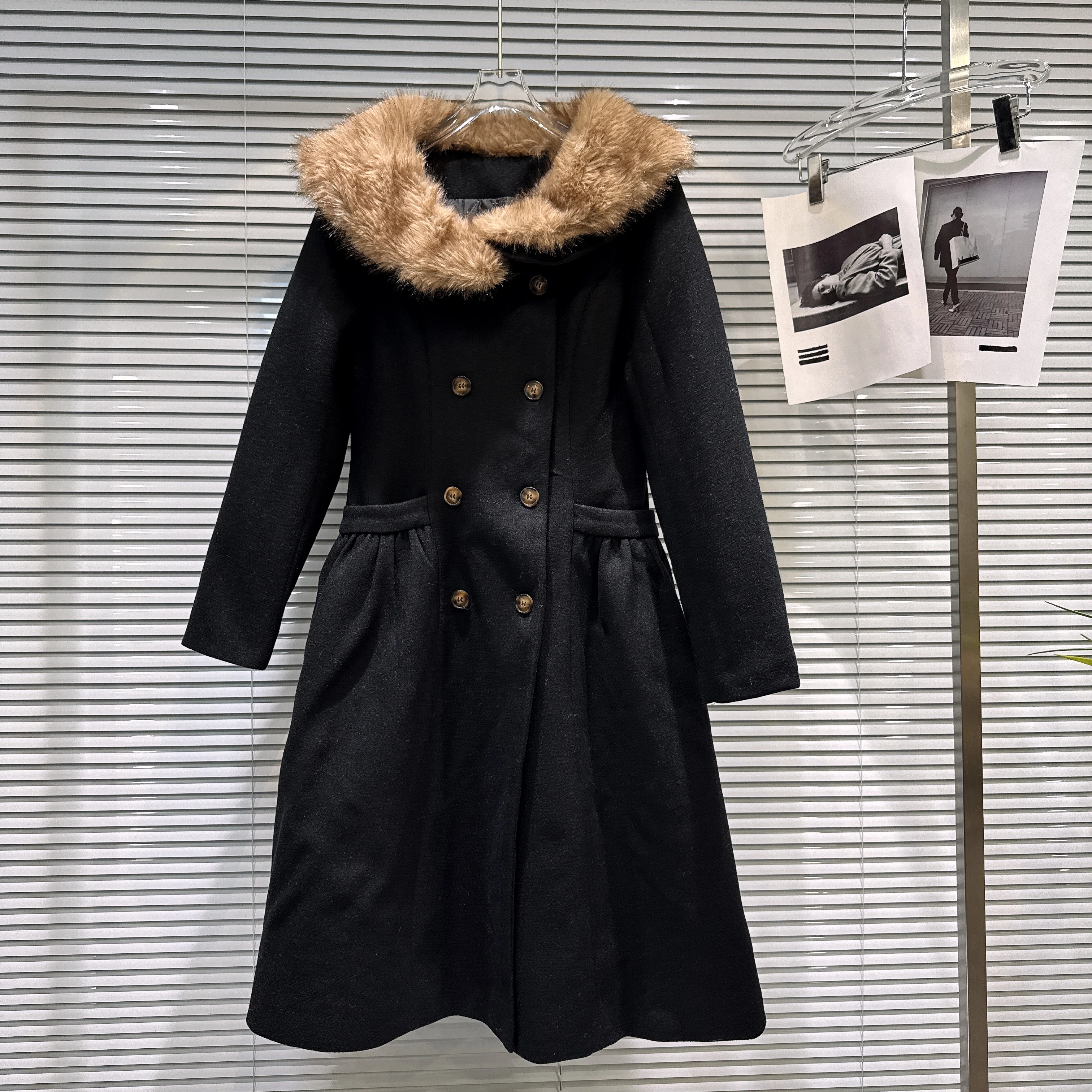 French Style Elegant Fur Collar Long Sleeve Double-Breasted Slim Fit Versatile Casual Wool Coat for Women Winter Long Jackets