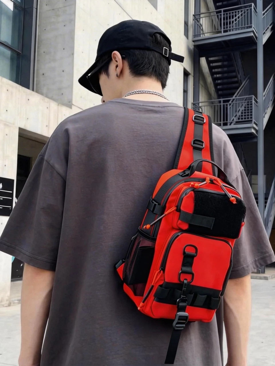 カジュアルメンズオートバイチェストバッグ防水アウトドアフィッシングスリングバッグ多機能シングルショルダーバックパッククロスボディバッグ