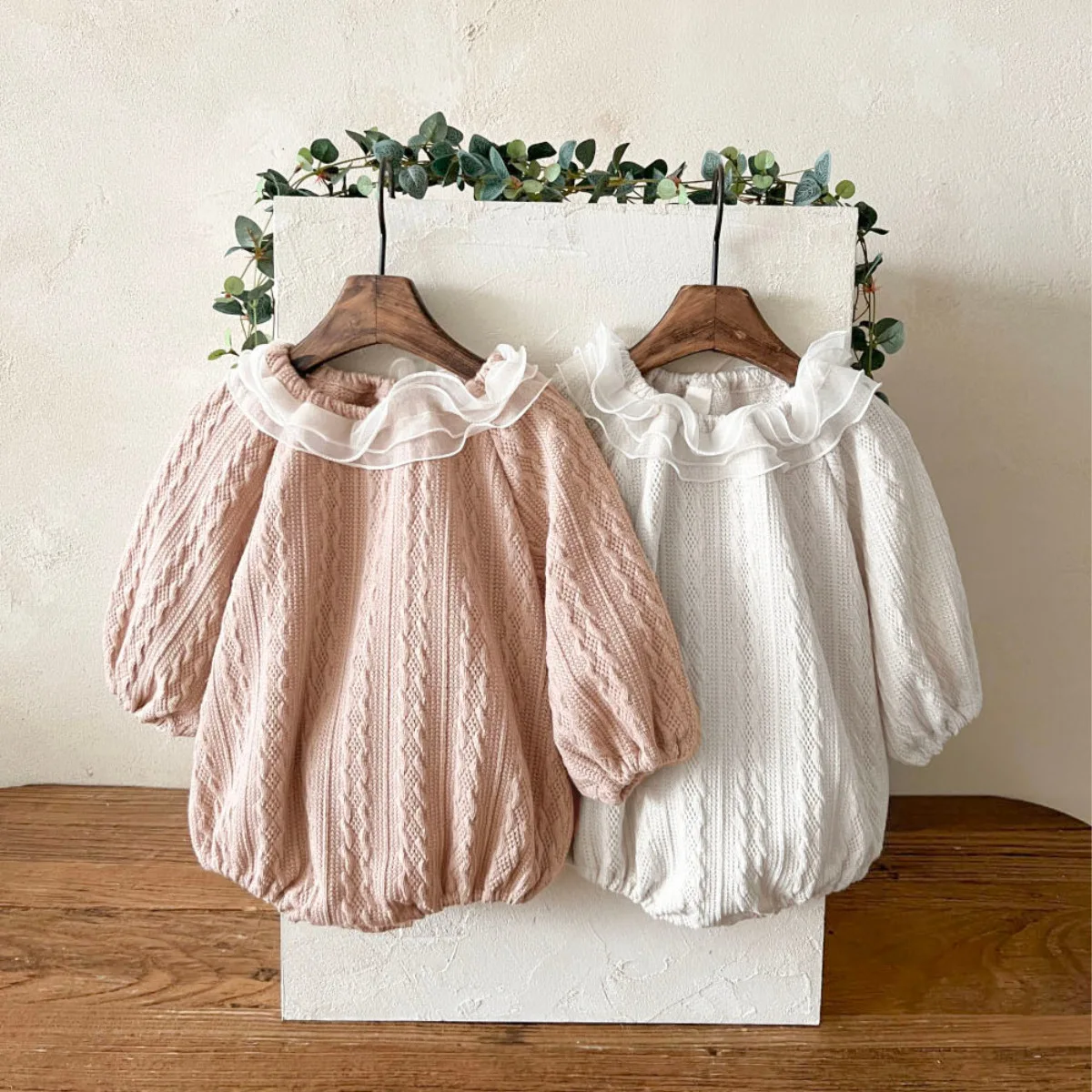 

2026 Spring New Baby Long Sleeve Bodysuit Solid Infant Girls Cute Sweet Ruffle Collar Princess Jumpsuit Cotton Newborn Clothes