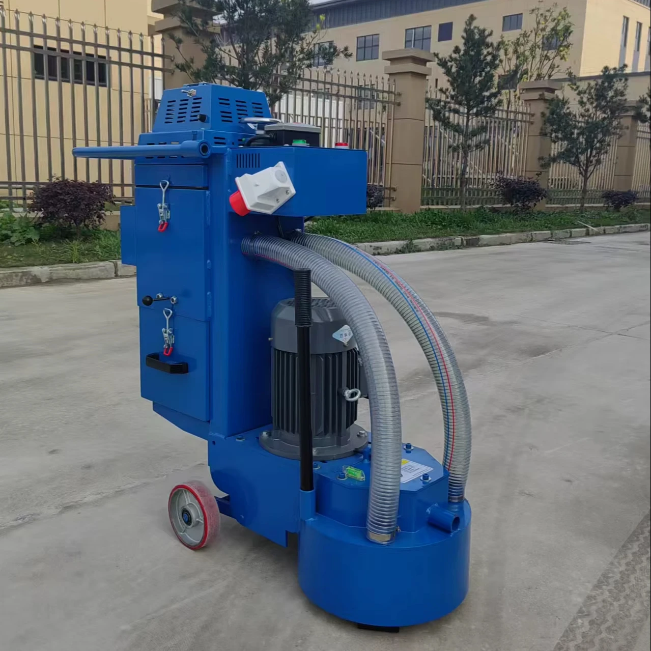 

Factory Supply AC380V 3.0KW 3 Discs Hand Push Epoxy Grinder Machine Concrete Floor Grinding Machine With Vacuum
